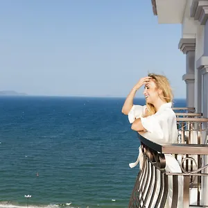 Balcony 4* Нячанг