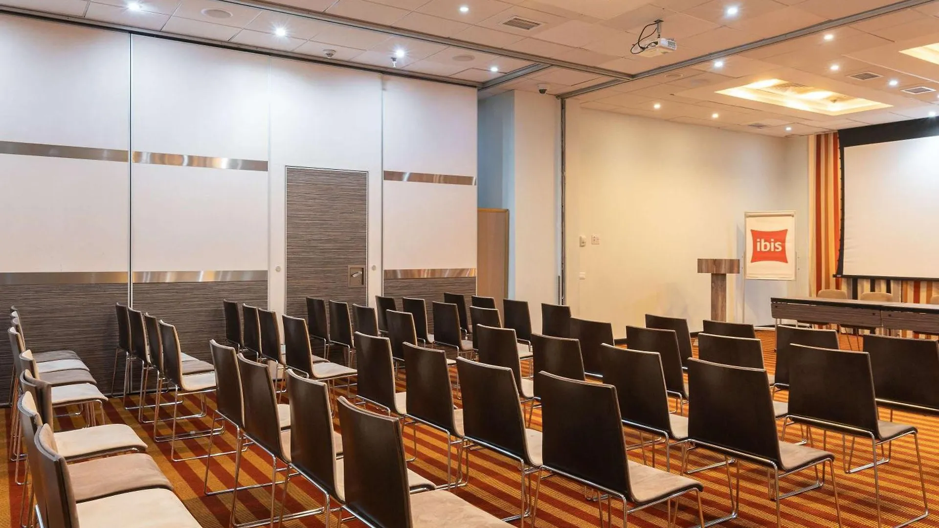 Hotel Ibis Astana 3*,
